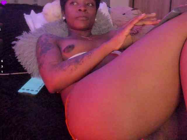 Miss-west webcam