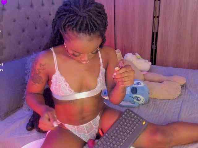 Miss-west webcam