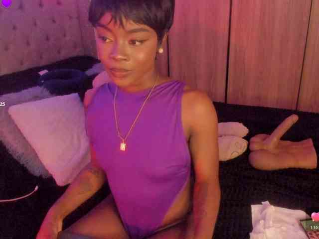 Miss-west webcam