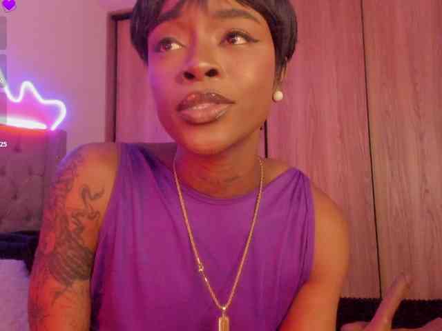 Miss-west webcam