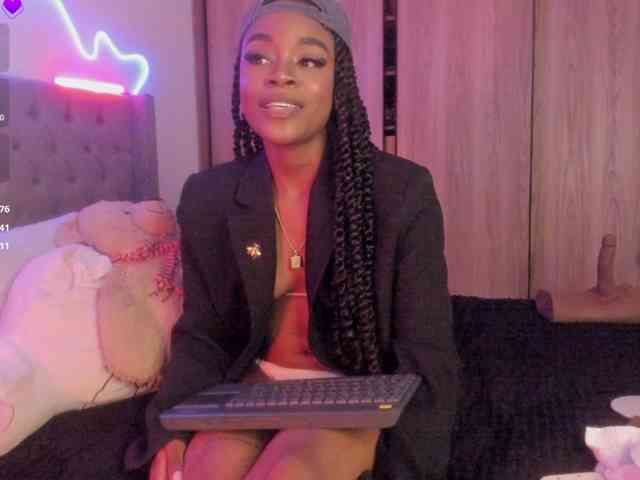 Miss-west webcam
