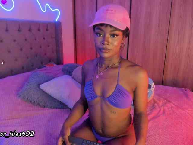 Miss-west webcam