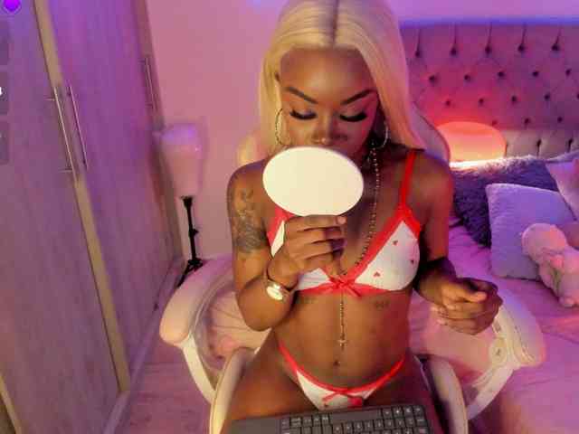 Miss-west webcam
