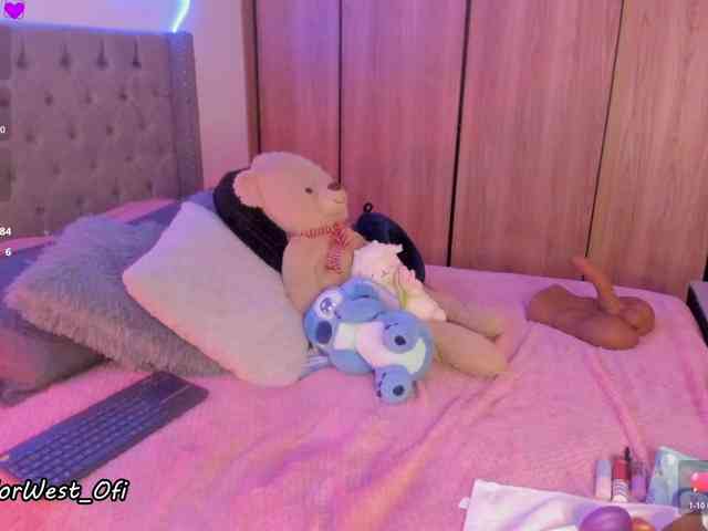 Miss-west webcam