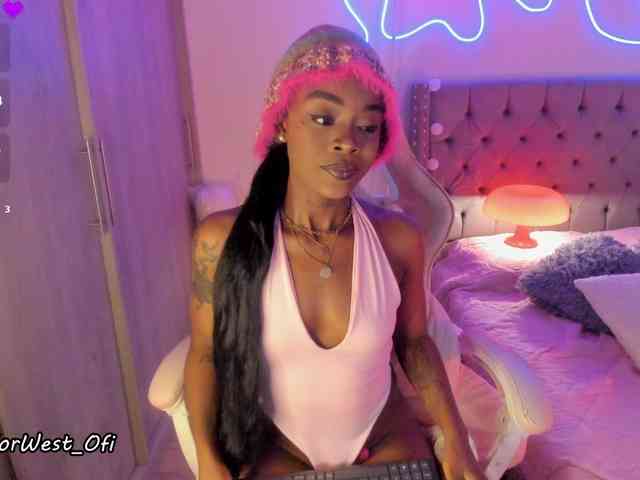 Miss-west webcam