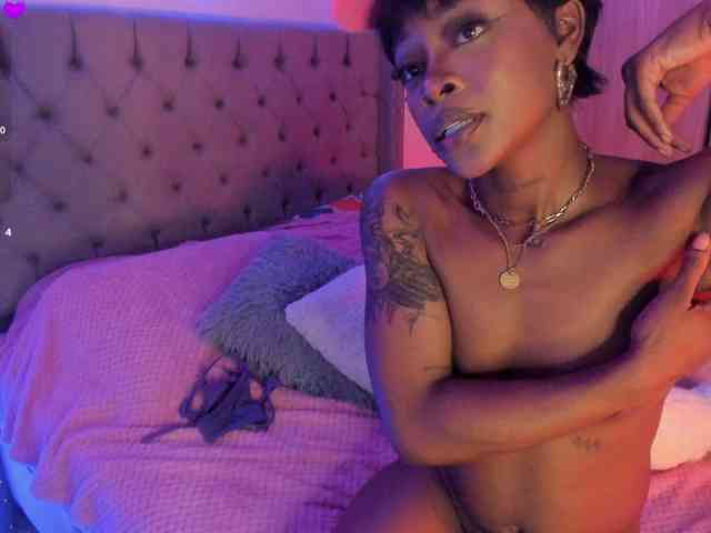 Miss-west webcam