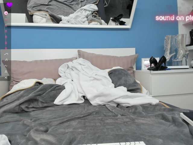 IzzyMendosa live cam on BongaCams