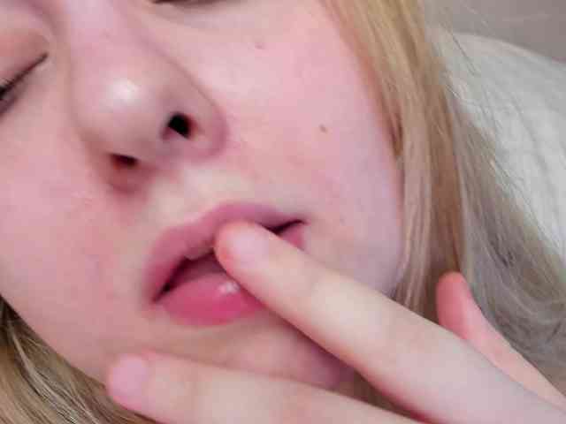 teeencute webcam