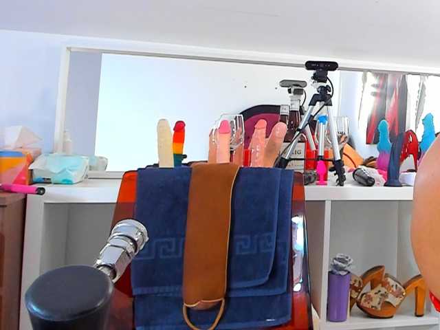 karlahartley live cam on BongaCams