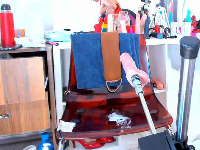 karlahartley karlahartley