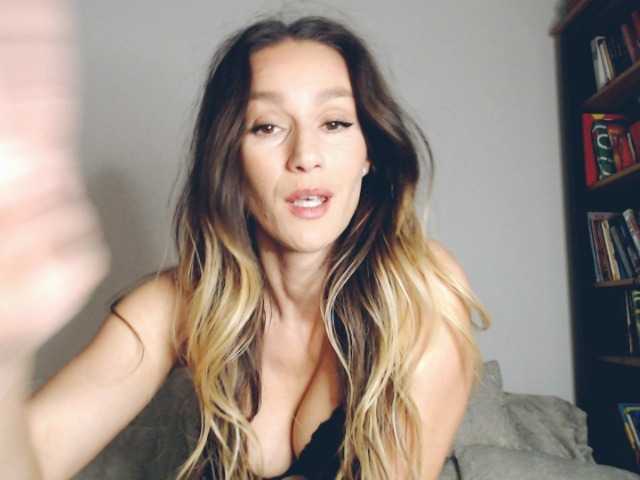 ChocoBela live cam on BongaCams