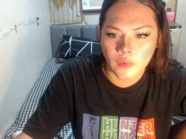 GORGEOUS_CARMEE