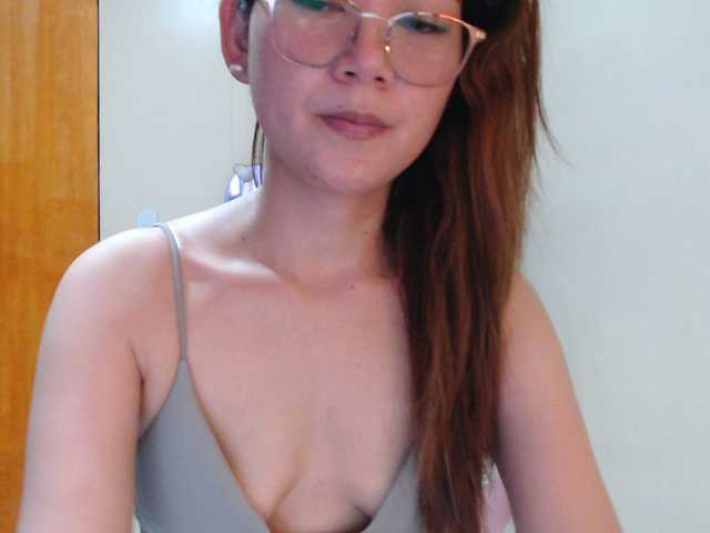 HottieAnne live cam on BongaCams