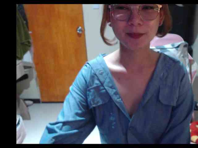 HottieAnne webcam