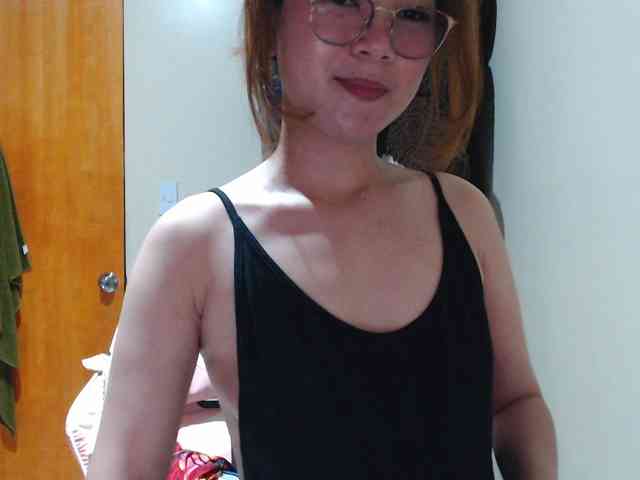 HottieAnne webcam