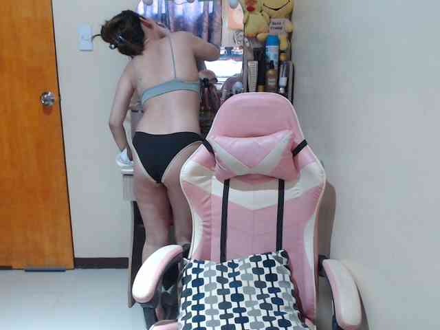 HottieAnne webcam