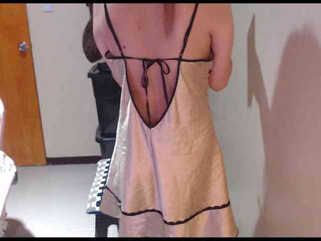 HottieAnne webcam
