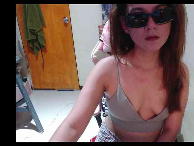 HottieAnne webcam