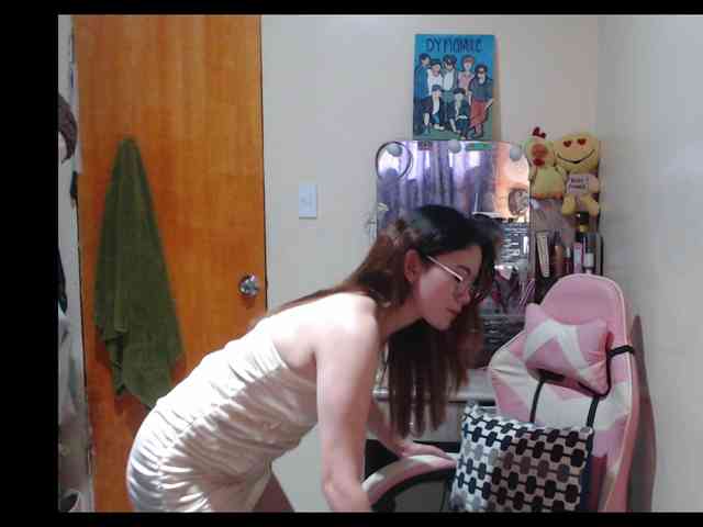 HottieAnne webcam