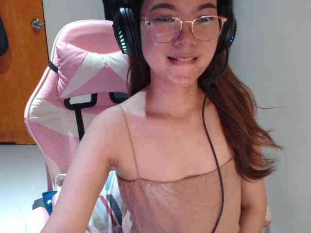 HottieAnne webcam