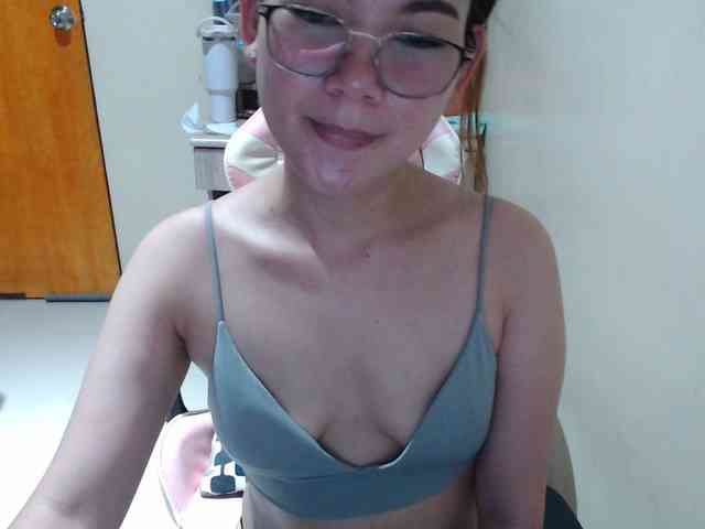 HottieAnne webcam