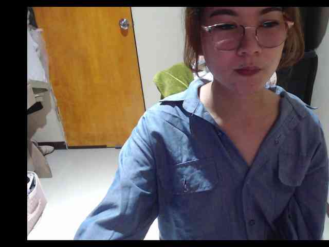 HottieAnne webcam