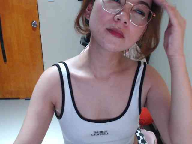 HottieAnne webcam