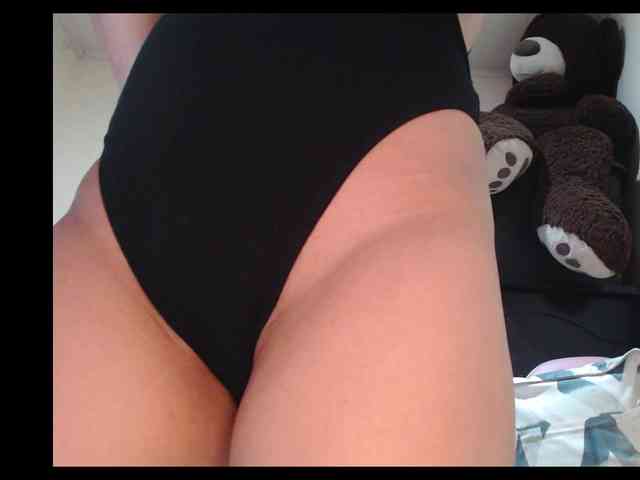 HottieAnne webcam
