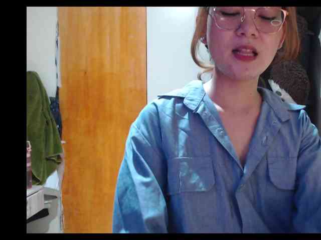 HottieAnne webcam