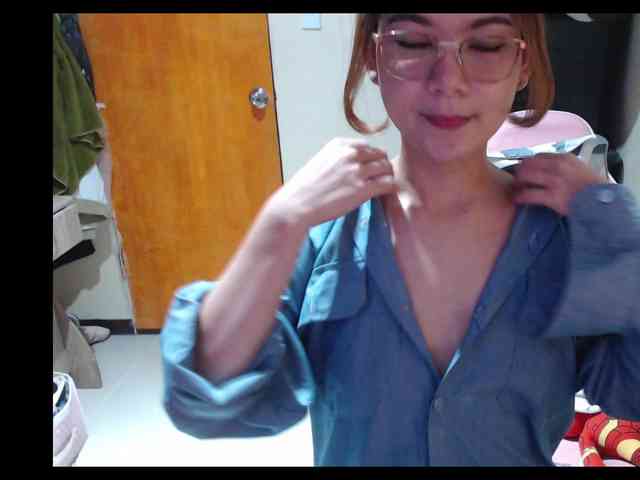 HottieAnne webcam
