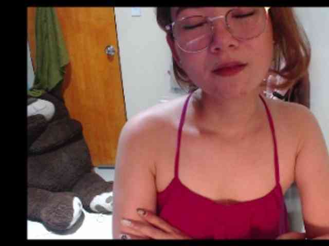 HottieAnne webcam