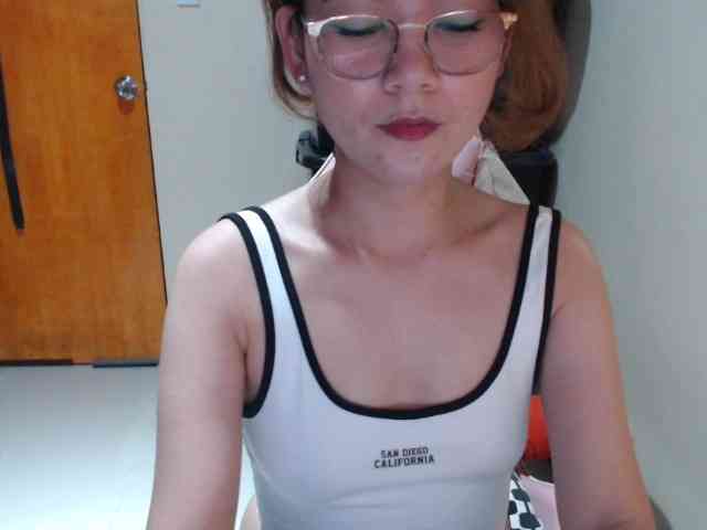 HottieAnne webcam