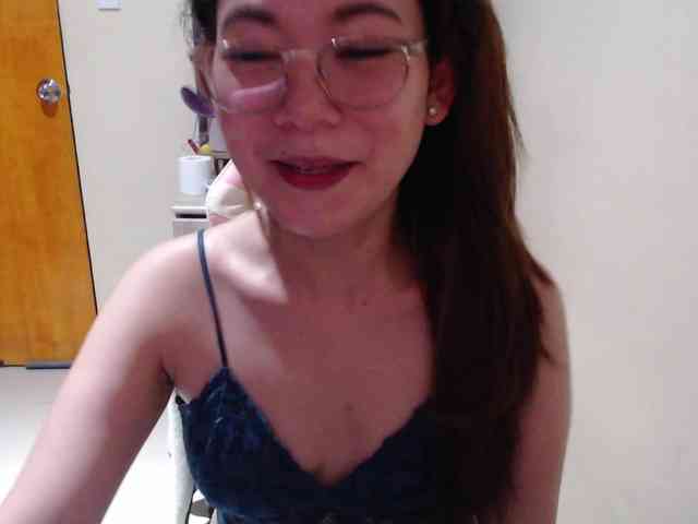 HottieAnne webcam