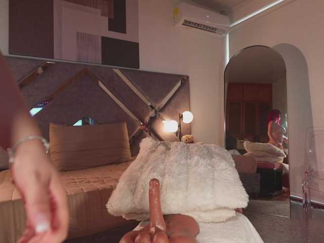KateOwens live cam on BongaCams