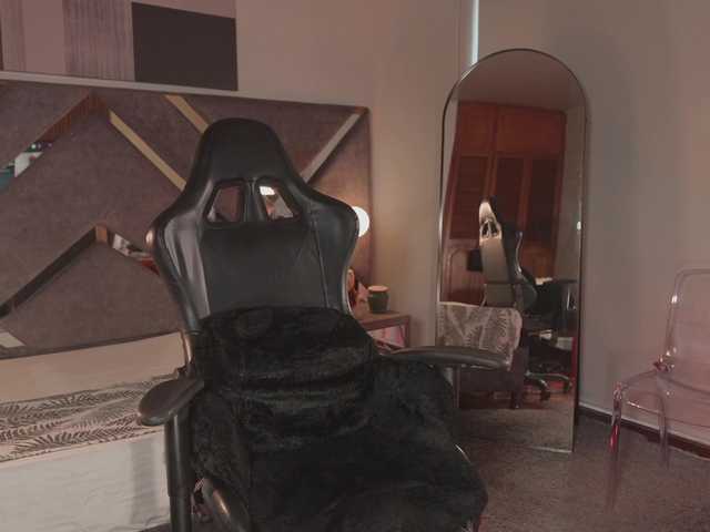 KateOwens live cam on BongaCams