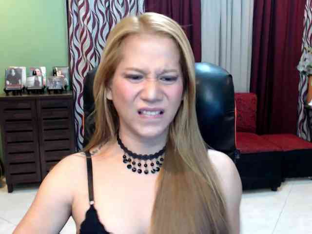 XCUMPOPPERX Live Webcam on BongaCams