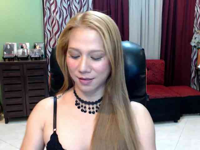 MariahBigCock