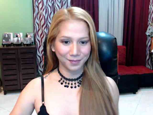 Mariahbigcock's cam show statistics and live stream
