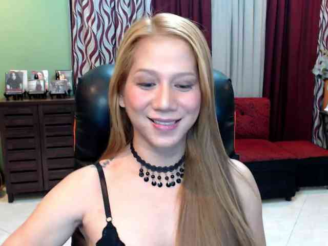 MariahBigCock