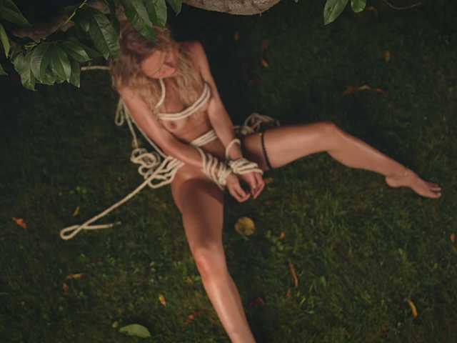 HEYBANANA live cam on BongaCams