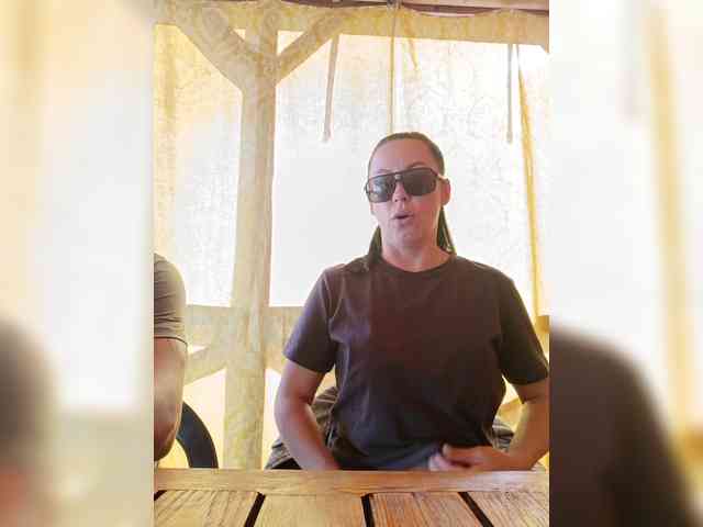 ___Pypsiki___ webcam