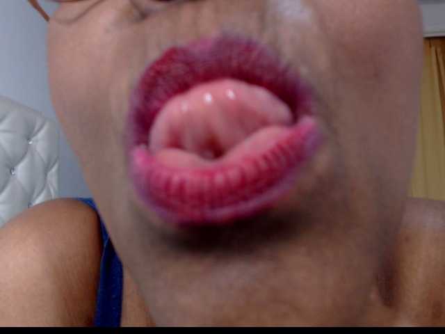 ebonymilf live cam on BongaCams