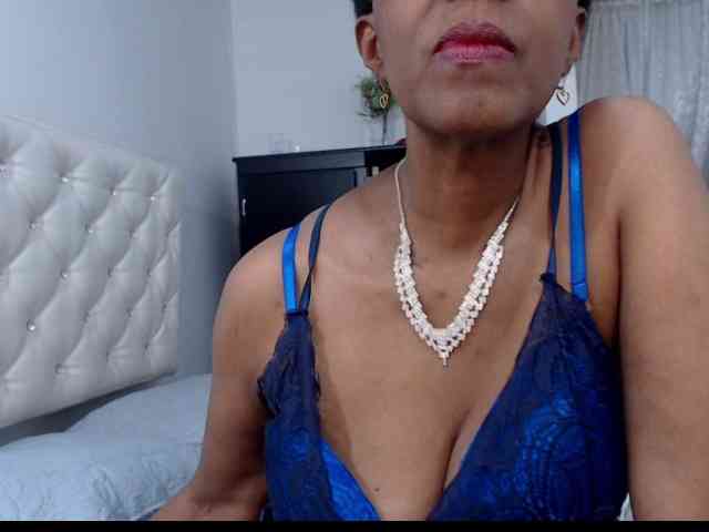 Модель: ebonymilf