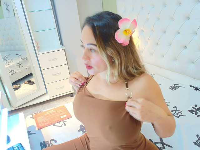 lindacarterr live cam on BongaCams