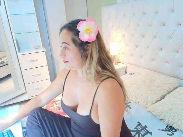 lindacarterr webcam