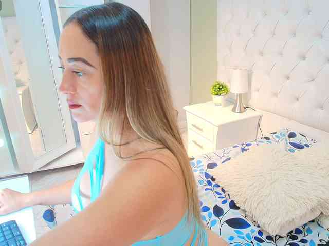 lindacarterr webcam