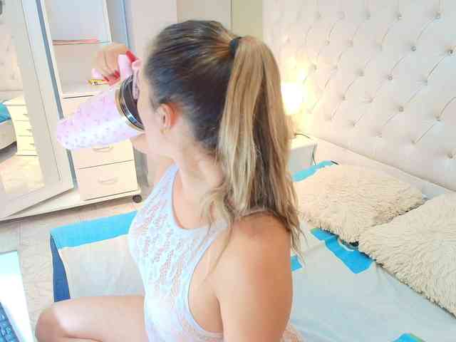 lindacarterr webcam