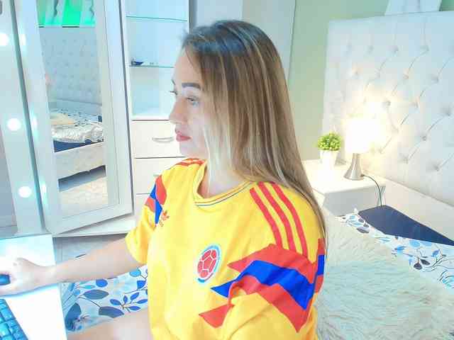 Lindacarterr webcam