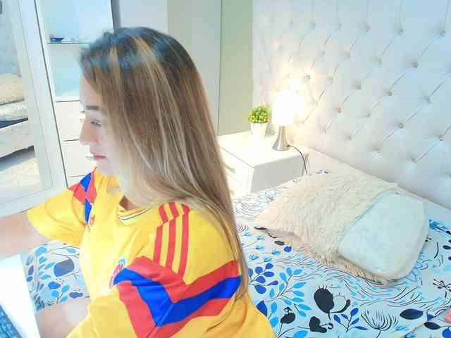 lindacarterr webcam
