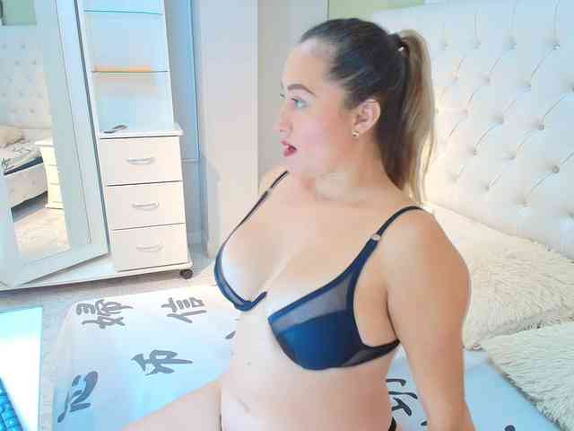 Modèle: lindacarterr